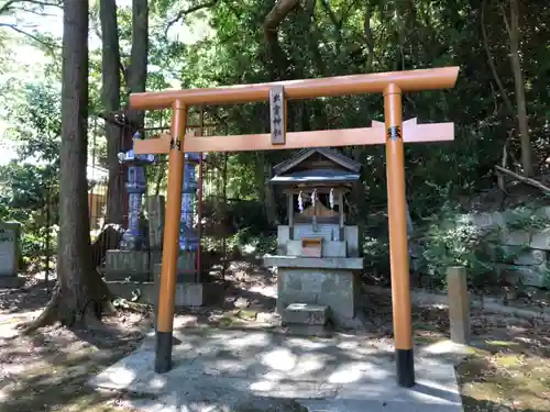 宇佐八幡神社の末社・摂社