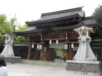 湊川神社の山門・神門