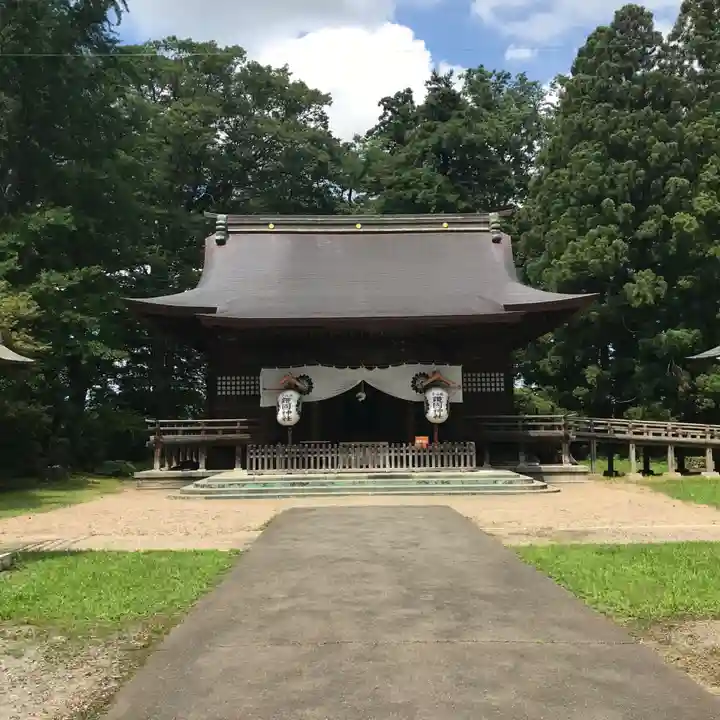 青森縣護國神社の本殿・本堂
