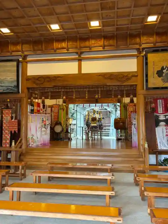 三熊野神社の{uncategorized: "未分類", other: "その他", undefined: "問題あり", building: "その他建物", grave: "お墓", sacred_gate: "鳥居", guardian: "狛犬", statue: "像", buddha: "仏像", history: "歴史", nature: "自然", garden: "庭園", animal: "動物", pagoda: "塔", temizu: "手水舎", mountain_gate: "山門・神門", sanctuary: "本殿・本堂", subordinate: "末社・摂社", art: "芸術", scenery: "景色", jizo: "地蔵", ema: "絵馬", goshuin: "御朱印", omikuji: "おみくじ", items: "授与品その他", amulet: "お守り", goshuincho: "御朱印帳", eats: "食事", festival: "お祭り", votive_dance: "神楽", shichigosan: "七五三参", wedding: "結婚式", experience: "体験その他", initially: "初詣", around: "周辺", anti_infection: "感染症対策"}