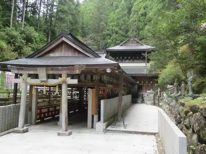脳天大神龍王院のその他建物