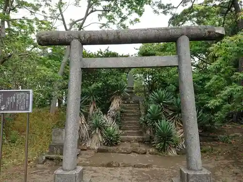 天王社の鳥居