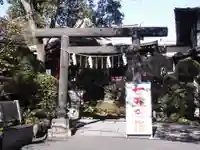 東大島神社の鳥居