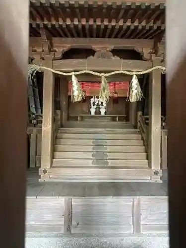 瀧之宮神社の{uncategorized: "未分類", other: "その他", undefined: "問題あり", building: "その他建物", grave: "お墓", sacred_gate: "鳥居", guardian: "狛犬", statue: "像", buddha: "仏像", history: "歴史", nature: "自然", garden: "庭園", animal: "動物", pagoda: "塔", temizu: "手水舎", mountain_gate: "山門・神門", sanctuary: "本殿・本堂", subordinate: "末社・摂社", art: "芸術", scenery: "景色", jizo: "地蔵", ema: "絵馬", goshuin: "御朱印", omikuji: "おみくじ", items: "授与品その他", amulet: "お守り", goshuincho: "御朱印帳", eats: "食事", festival: "お祭り", votive_dance: "神楽", shichigosan: "七五三参", wedding: "結婚式", experience: "体験その他", initially: "初詣", around: "周辺", anti_infection: "感染症対策"}