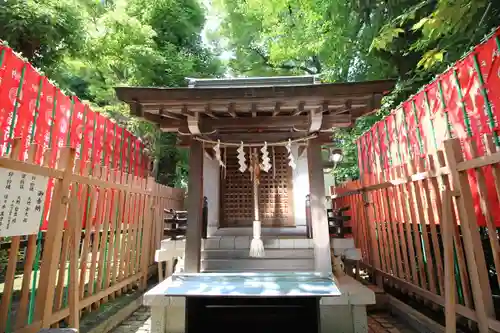 桐ヶ谷氷川神社の末社・摂社