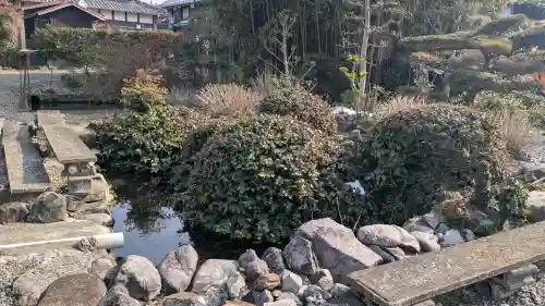 成就院の{uncategorized: "未分類", other: "その他", undefined: "問題あり", building: "その他建物", grave: "お墓", sacred_gate: "鳥居", guardian: "狛犬", statue: "像", buddha: "仏像", history: "歴史", nature: "自然", garden: "庭園", animal: "動物", pagoda: "塔", temizu: "手水舎", mountain_gate: "山門・神門", sanctuary: "本殿・本堂", subordinate: "末社・摂社", art: "芸術", scenery: "景色", jizo: "地蔵", ema: "絵馬", goshuin: "御朱印", omikuji: "おみくじ", items: "授与品その他", amulet: "お守り", goshuincho: "御朱印帳", eats: "食事", festival: "お祭り", votive_dance: "神楽", shichigosan: "七五三参", wedding: "結婚式", experience: "体験その他", initially: "初詣", around: "周辺", anti_infection: "感染症対策"}
