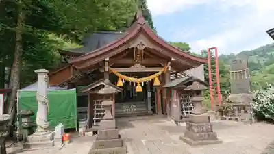 高龍神社の本殿・本堂