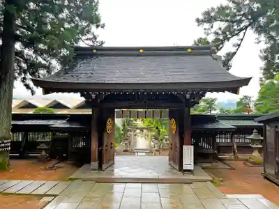 櫻山八幡宮の山門・神門