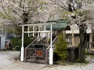 神明宮の{uncategorized: "未分類", other: "その他", undefined: "問題あり", building: "その他建物", grave: "お墓", sacred_gate: "鳥居", guardian: "狛犬", statue: "像", buddha: "仏像", history: "歴史", nature: "自然", garden: "庭園", animal: "動物", pagoda: "塔", temizu: "手水舎", mountain_gate: "山門・神門", sanctuary: "本殿・本堂", subordinate: "末社・摂社", art: "芸術", scenery: "景色", jizo: "地蔵", ema: "絵馬", goshuin: "御朱印", omikuji: "おみくじ", items: "授与品その他", amulet: "お守り", goshuincho: "御朱印帳", eats: "食事", festival: "お祭り", votive_dance: "神楽", shichigosan: "七五三参", wedding: "結婚式", experience: "体験その他", initially: "初詣", around: "周辺", anti_infection: "感染症対策"}