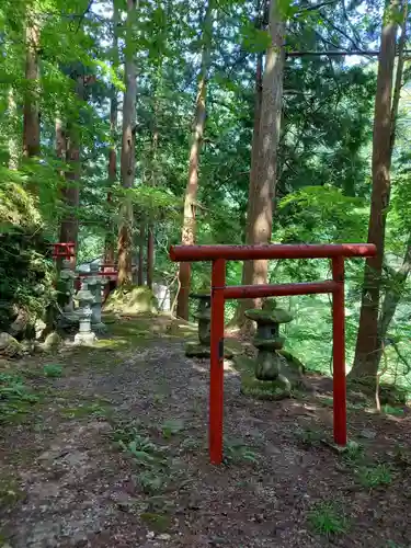 瀞川稲荷の鳥居