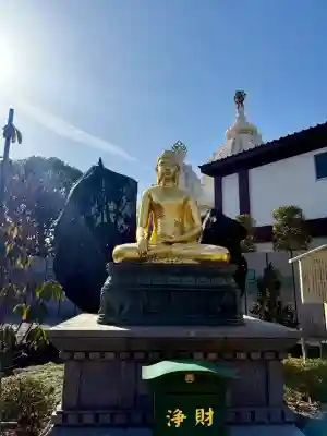 川崎大師(平間寺)の{uncategorized: "未分類", other: "その他", undefined: "問題あり", building: "その他建物", grave: "お墓", sacred_gate: "鳥居", guardian: "狛犬", statue: "像", buddha: "仏像", history: "歴史", nature: "自然", garden: "庭園", animal: "動物", pagoda: "塔", temizu: "手水舎", mountain_gate: "山門・神門", sanctuary: "本殿・本堂", subordinate: "末社・摂社", art: "芸術", scenery: "景色", jizo: "地蔵", ema: "絵馬", goshuin: "御朱印", omikuji: "おみくじ", items: "授与品その他", amulet: "お守り", goshuincho: "御朱印帳", eats: "食事", festival: "お祭り", votive_dance: "神楽", shichigosan: "七五三参", wedding: "結婚式", experience: "体験その他", initially: "初詣", around: "周辺", anti_infection: "感染症対策"}