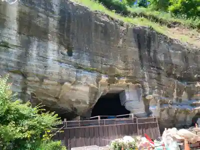 龍隠庵の{uncategorized: "未分類", other: "その他", undefined: "問題あり", building: "その他建物", grave: "お墓", sacred_gate: "鳥居", guardian: "狛犬", statue: "像", buddha: "仏像", history: "歴史", nature: "自然", garden: "庭園", animal: "動物", pagoda: "塔", temizu: "手水舎", mountain_gate: "山門・神門", sanctuary: "本殿・本堂", subordinate: "末社・摂社", art: "芸術", scenery: "景色", jizo: "地蔵", ema: "絵馬", goshuin: "御朱印", omikuji: "おみくじ", items: "授与品その他", amulet: "お守り", goshuincho: "御朱印帳", eats: "食事", festival: "お祭り", votive_dance: "神楽", shichigosan: "七五三参", wedding: "結婚式", experience: "体験その他", initially: "初詣", around: "周辺", anti_infection: "感染症対策"}