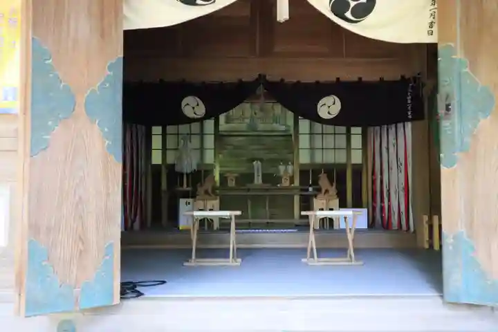 涌釜神社の本殿・本堂