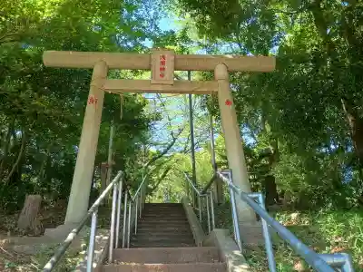 浅間神社の{uncategorized: "未分類", other: "その他", undefined: "問題あり", building: "その他建物", grave: "お墓", sacred_gate: "鳥居", guardian: "狛犬", statue: "像", buddha: "仏像", history: "歴史", nature: "自然", garden: "庭園", animal: "動物", pagoda: "塔", temizu: "手水舎", mountain_gate: "山門・神門", sanctuary: "本殿・本堂", subordinate: "末社・摂社", art: "芸術", scenery: "景色", jizo: "地蔵", ema: "絵馬", goshuin: "御朱印", omikuji: "おみくじ", items: "授与品その他", amulet: "お守り", goshuincho: "御朱印帳", eats: "食事", festival: "お祭り", votive_dance: "神楽", shichigosan: "七五三参", wedding: "結婚式", experience: "体験その他", initially: "初詣", around: "周辺", anti_infection: "感染症対策"}