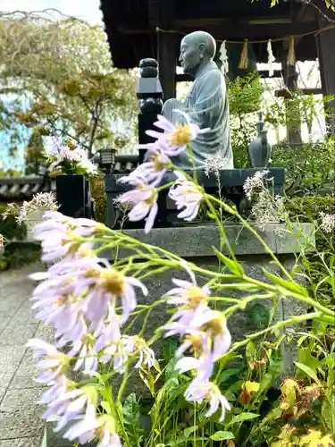 平福寺の像