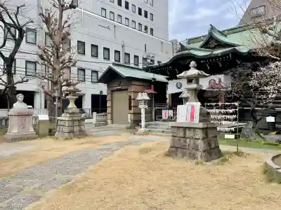 千束稲荷神社の{uncategorized: "未分類", other: "その他", undefined: "問題あり", building: "その他建物", grave: "お墓", sacred_gate: "鳥居", guardian: "狛犬", statue: "像", buddha: "仏像", history: "歴史", nature: "自然", garden: "庭園", animal: "動物", pagoda: "塔", temizu: "手水舎", mountain_gate: "山門・神門", sanctuary: "本殿・本堂", subordinate: "末社・摂社", art: "芸術", scenery: "景色", jizo: "地蔵", ema: "絵馬", goshuin: "御朱印", omikuji: "おみくじ", items: "授与品その他", amulet: "お守り", goshuincho: "御朱印帳", eats: "食事", festival: "お祭り", votive_dance: "神楽", shichigosan: "七五三参", wedding: "結婚式", experience: "体験その他", initially: "初詣", around: "周辺", anti_infection: "感染症対策"}
