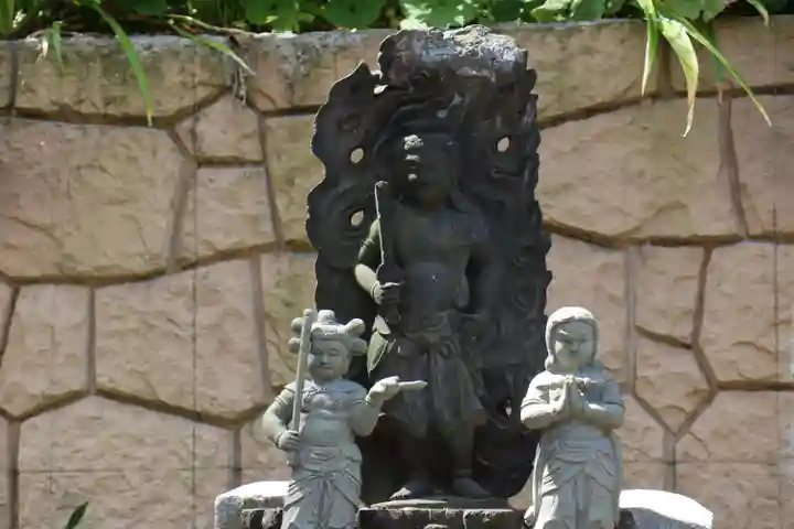 瀧泉寺(目黒不動尊)の仏像