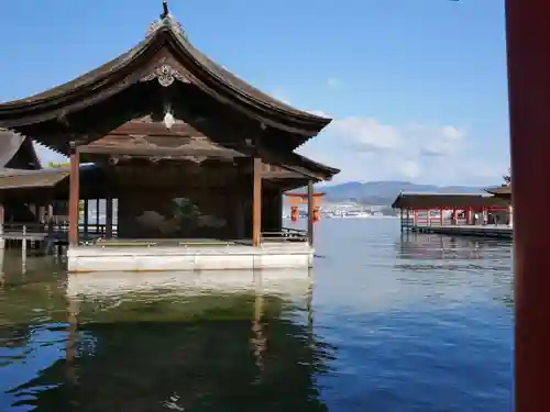 厳島神社の建物その他