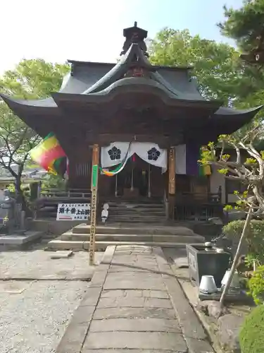 観音寺の本殿・本堂