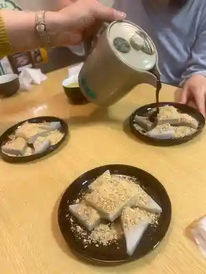 池上本門寺の{uncategorized: "未分類", other: "その他", undefined: "問題あり", building: "その他建物", grave: "お墓", sacred_gate: "鳥居", guardian: "狛犬", statue: "像", buddha: "仏像", history: "歴史", nature: "自然", garden: "庭園", animal: "動物", pagoda: "塔", temizu: "手水舎", mountain_gate: "山門・神門", sanctuary: "本殿・本堂", subordinate: "末社・摂社", art: "芸術", scenery: "景色", jizo: "地蔵", ema: "絵馬", goshuin: "御朱印", omikuji: "おみくじ", items: "授与品その他", amulet: "お守り", goshuincho: "御朱印帳", eats: "食事", festival: "お祭り", votive_dance: "神楽", shichigosan: "七五三参", wedding: "結婚式", experience: "体験その他", initially: "初詣", around: "周辺", anti_infection: "感染症対策"}