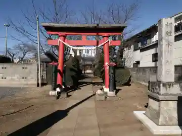 氷川神社の{uncategorized: "未分類", other: "その他", undefined: "問題あり", building: "その他建物", grave: "お墓", sacred_gate: "鳥居", guardian: "狛犬", statue: "像", buddha: "仏像", history: "歴史", nature: "自然", garden: "庭園", animal: "動物", pagoda: "塔", temizu: "手水舎", mountain_gate: "山門・神門", sanctuary: "本殿・本堂", subordinate: "末社・摂社", art: "芸術", scenery: "景色", jizo: "地蔵", ema: "絵馬", goshuin: "御朱印", omikuji: "おみくじ", items: "授与品その他", amulet: "お守り", goshuincho: "御朱印帳", eats: "食事", festival: "お祭り", votive_dance: "神楽", shichigosan: "七五三参", wedding: "結婚式", experience: "体験その他", initially: "初詣", around: "周辺", anti_infection: "感染症対策"}