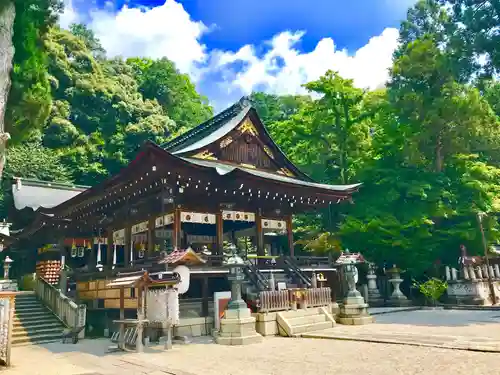 日牟禮八幡宮の本殿