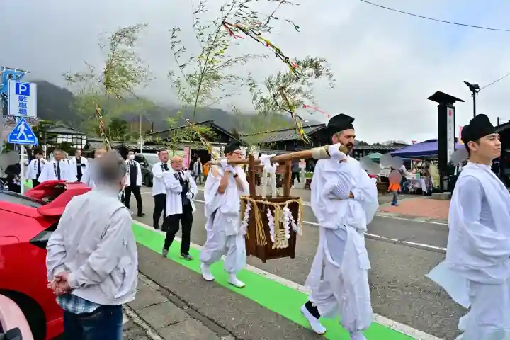 彌彦神社(新潟県)