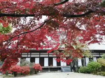 月山寺の本殿・本堂