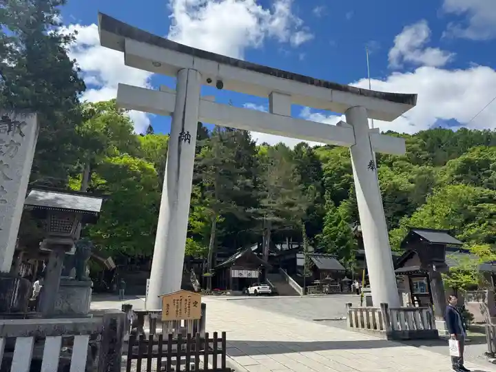 諏訪大社(長野県)