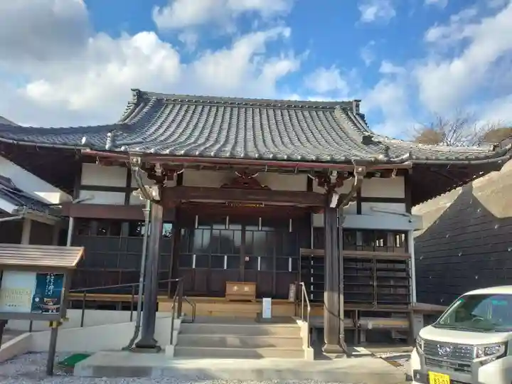 長泉寺の本殿・本堂