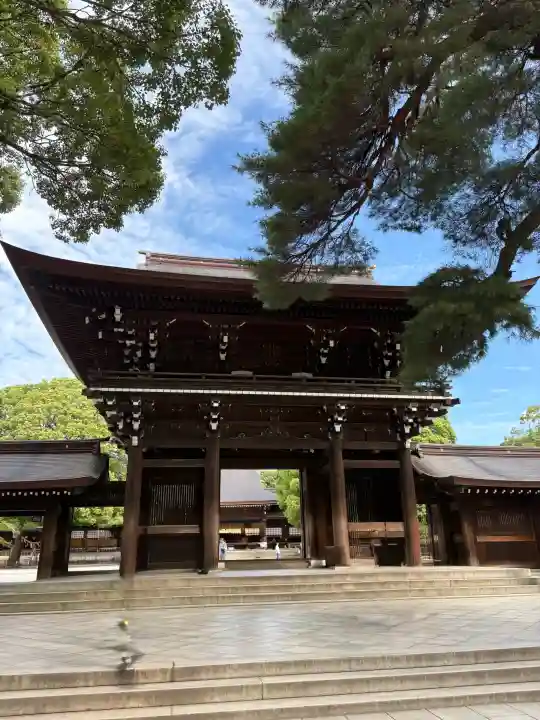 明治神宮の{uncategorized: "未分類", other: "その他", undefined: "問題あり", building: "その他建物", grave: "お墓", sacred_gate: "鳥居", guardian: "狛犬", statue: "像", buddha: "仏像", history: "歴史", nature: "自然", garden: "庭園", animal: "動物", pagoda: "塔", temizu: "手水舎", mountain_gate: "山門・神門", sanctuary: "本殿・本堂", subordinate: "末社・摂社", art: "芸術", scenery: "景色", jizo: "地蔵", ema: "絵馬", goshuin: "御朱印", omikuji: "おみくじ", items: "授与品その他", amulet: "お守り", goshuincho: "御朱印帳", eats: "食事", festival: "お祭り", votive_dance: "神楽", shichigosan: "七五三参", wedding: "結婚式", experience: "体験その他", initially: "初詣", around: "周辺", anti_infection: "感染症対策"}