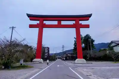 美濃國一宮　南宮大社の鳥居
