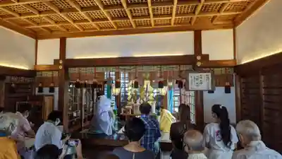 三輪神社の本殿・本堂