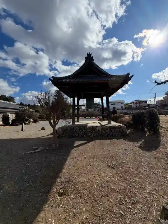 勝音寺の{uncategorized: "未分類", other: "その他", undefined: "問題あり", building: "その他建物", grave: "お墓", sacred_gate: "鳥居", guardian: "狛犬", statue: "像", buddha: "仏像", history: "歴史", nature: "自然", garden: "庭園", animal: "動物", pagoda: "塔", temizu: "手水舎", mountain_gate: "山門・神門", sanctuary: "本殿・本堂", subordinate: "末社・摂社", art: "芸術", scenery: "景色", jizo: "地蔵", ema: "絵馬", goshuin: "御朱印", omikuji: "おみくじ", items: "授与品その他", amulet: "お守り", goshuincho: "御朱印帳", eats: "食事", festival: "お祭り", votive_dance: "神楽", shichigosan: "七五三参", wedding: "結婚式", experience: "体験その他", initially: "初詣", around: "周辺", anti_infection: "感染症対策"}