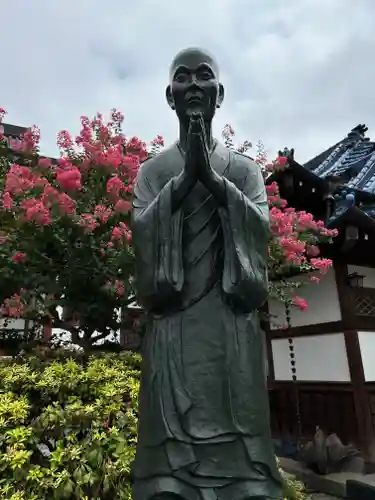 常楽寺の像