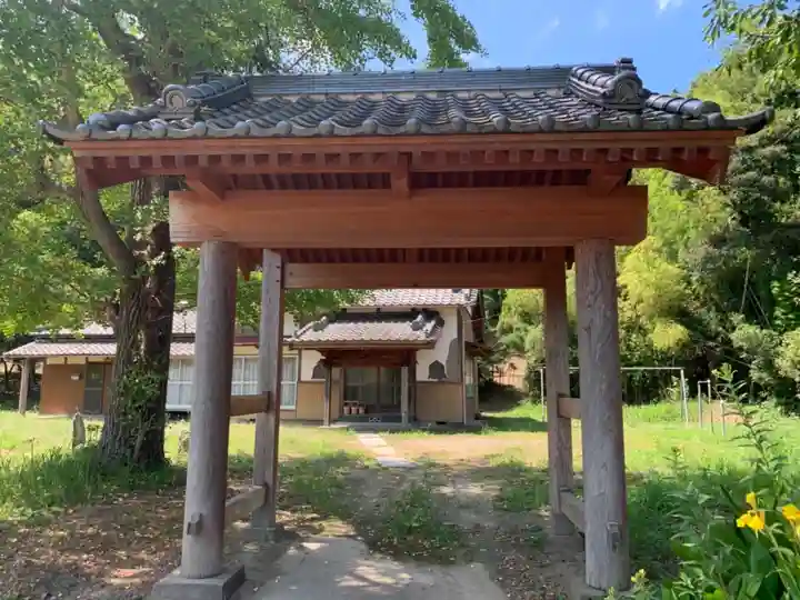 医山寺の山門・神門