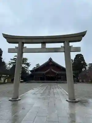 富山縣護國神社の{uncategorized: "未分類", other: "その他", undefined: "問題あり", building: "その他建物", grave: "お墓", sacred_gate: "鳥居", guardian: "狛犬", statue: "像", buddha: "仏像", history: "歴史", nature: "自然", garden: "庭園", animal: "動物", pagoda: "塔", temizu: "手水舎", mountain_gate: "山門・神門", sanctuary: "本殿・本堂", subordinate: "末社・摂社", art: "芸術", scenery: "景色", jizo: "地蔵", ema: "絵馬", goshuin: "御朱印", omikuji: "おみくじ", items: "授与品その他", amulet: "お守り", goshuincho: "御朱印帳", eats: "食事", festival: "お祭り", votive_dance: "神楽", shichigosan: "七五三参", wedding: "結婚式", experience: "体験その他", initially: "初詣", around: "周辺", anti_infection: "感染症対策"}