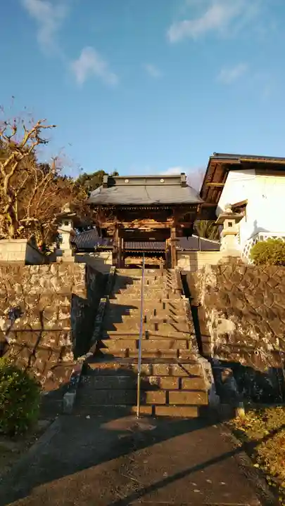 霊山寺の山門・神門
