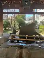 六所神社の{uncategorized: "未分類", other: "その他", undefined: "問題あり", building: "その他建物", grave: "お墓", sacred_gate: "鳥居", guardian: "狛犬", statue: "像", buddha: "仏像", history: "歴史", nature: "自然", garden: "庭園", animal: "動物", pagoda: "塔", temizu: "手水舎", mountain_gate: "山門・神門", sanctuary: "本殿・本堂", subordinate: "末社・摂社", art: "芸術", scenery: "景色", jizo: "地蔵", ema: "絵馬", goshuin: "御朱印", omikuji: "おみくじ", items: "授与品その他", amulet: "お守り", goshuincho: "御朱印帳", eats: "食事", festival: "お祭り", votive_dance: "神楽", shichigosan: "七五三参", wedding: "結婚式", experience: "体験その他", initially: "初詣", around: "周辺", anti_infection: "感染症対策"}