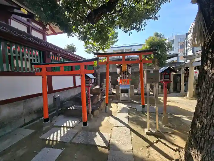 上の天神 生根神社の{uncategorized: "未分類", other: "その他", undefined: "問題あり", building: "その他建物", grave: "お墓", sacred_gate: "鳥居", guardian: "狛犬", statue: "像", buddha: "仏像", history: "歴史", nature: "自然", garden: "庭園", animal: "動物", pagoda: "塔", temizu: "手水舎", mountain_gate: "山門・神門", sanctuary: "本殿・本堂", subordinate: "末社・摂社", art: "芸術", scenery: "景色", jizo: "地蔵", ema: "絵馬", goshuin: "御朱印", omikuji: "おみくじ", items: "授与品その他", amulet: "お守り", goshuincho: "御朱印帳", eats: "食事", festival: "お祭り", votive_dance: "神楽", shichigosan: "七五三参", wedding: "結婚式", experience: "体験その他", initially: "初詣", around: "周辺", anti_infection: "感染症対策"}