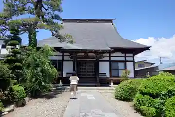 緑陰寺の本殿・本堂