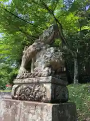 赤猪岩神社の狛犬