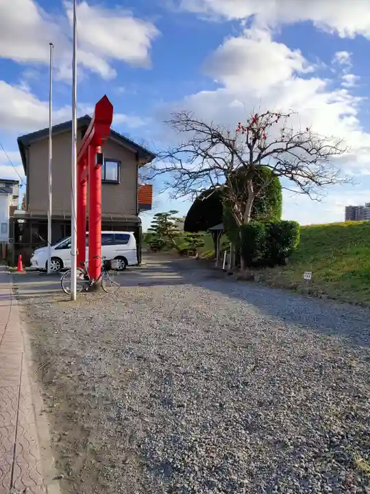 旅立稲荷神社の周辺