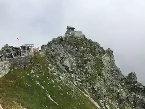 雄山神社峰本社の建物その他