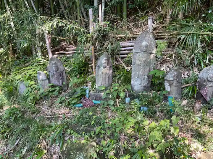 薬仙寺廃寺の仏像