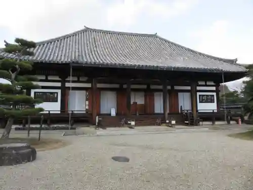 法華寺の本殿・本堂