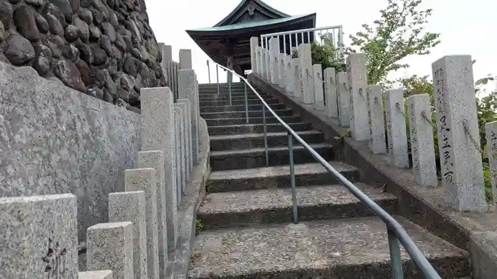 西光寺奥之院 誓願之塔の庭園