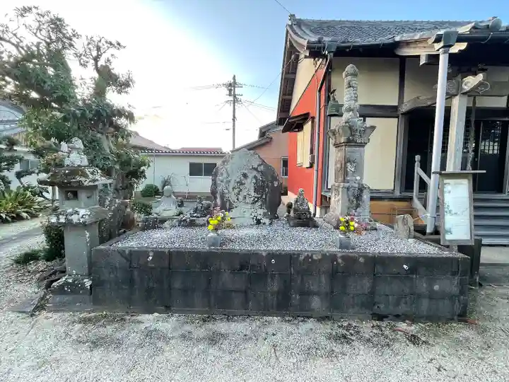 西方寺(三重県)