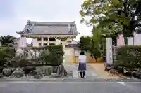 岳桂院の山門・神門