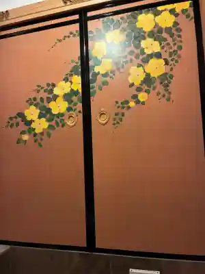 大杉神社 境内社 勝馬神社の{uncategorized: "未分類", other: "その他", undefined: "問題あり", building: "その他建物", grave: "お墓", sacred_gate: "鳥居", guardian: "狛犬", statue: "像", buddha: "仏像", history: "歴史", nature: "自然", garden: "庭園", animal: "動物", pagoda: "塔", temizu: "手水舎", mountain_gate: "山門・神門", sanctuary: "本殿・本堂", subordinate: "末社・摂社", art: "芸術", scenery: "景色", jizo: "地蔵", ema: "絵馬", goshuin: "御朱印", omikuji: "おみくじ", items: "授与品その他", amulet: "お守り", goshuincho: "御朱印帳", eats: "食事", festival: "お祭り", votive_dance: "神楽", shichigosan: "七五三参", wedding: "結婚式", experience: "体験その他", initially: "初詣", around: "周辺", anti_infection: "感染症対策"}